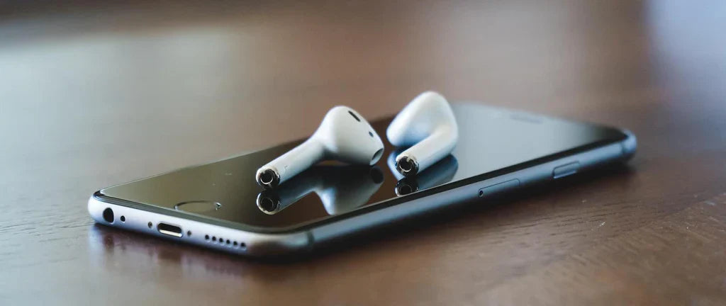 How to Charge AirPods with iPhone 15: Easy Methods