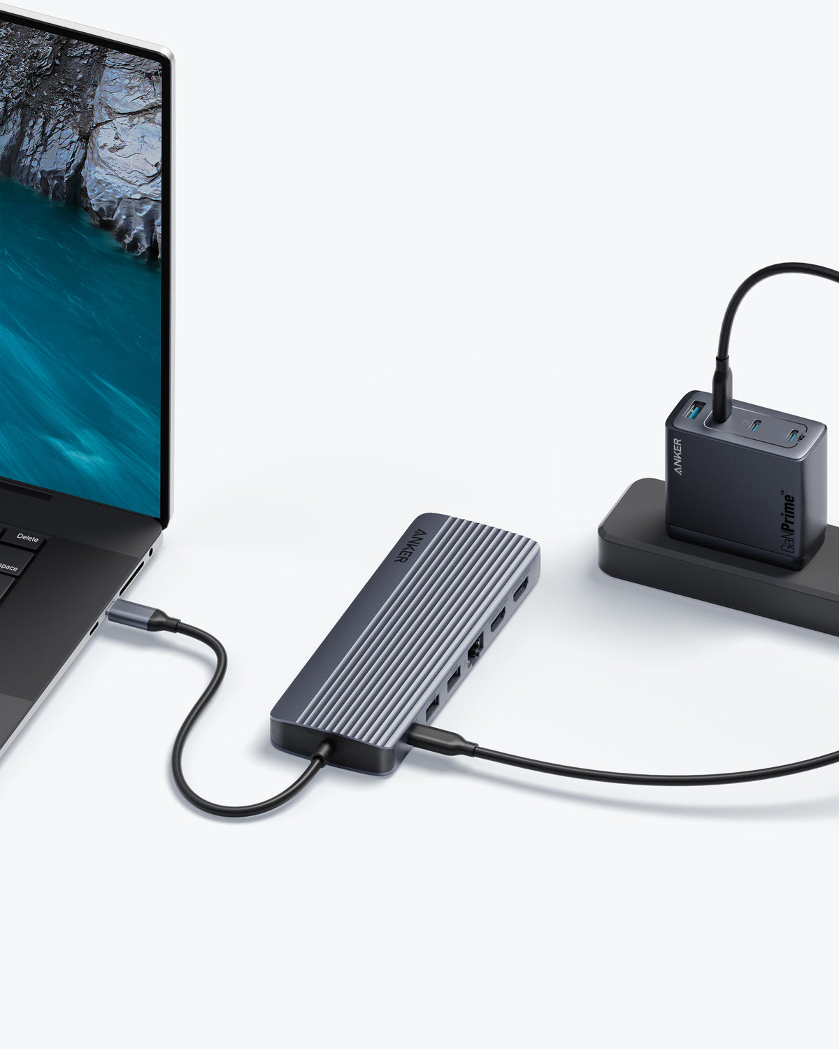 Anker USB-C Hub (14-in-1, Triple Display)